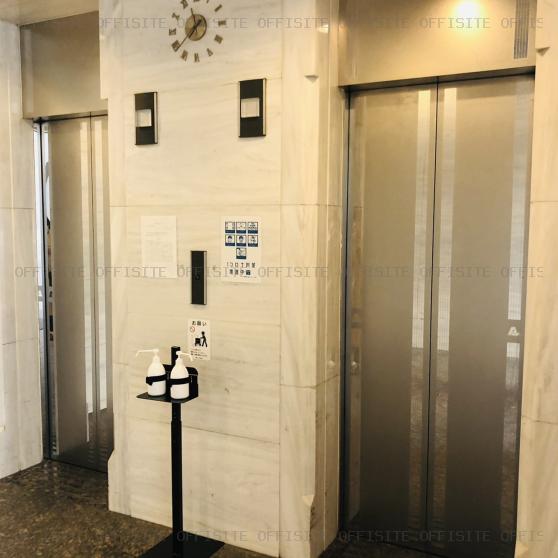 エーユー入船ビルのエレベーター