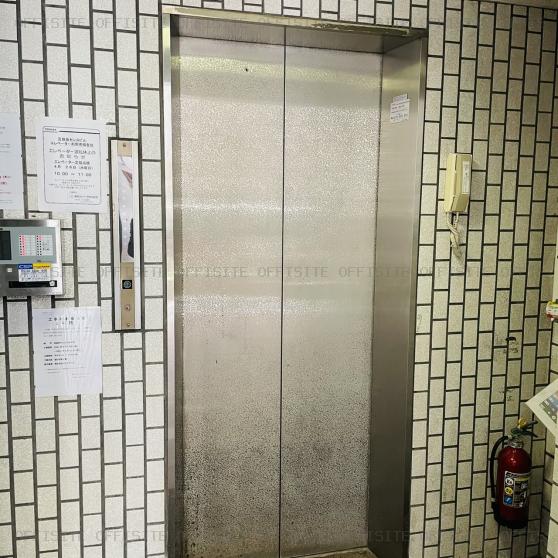 宮益坂センスビルのエレベーター