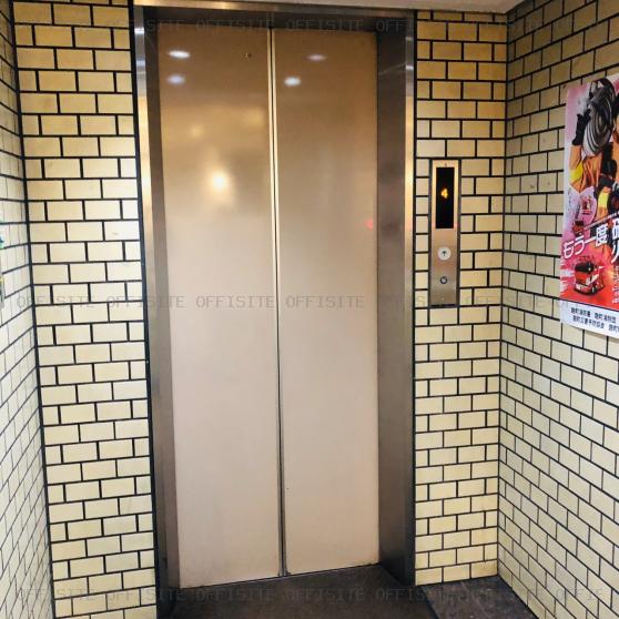 相模屋第５ビルのエレベーター