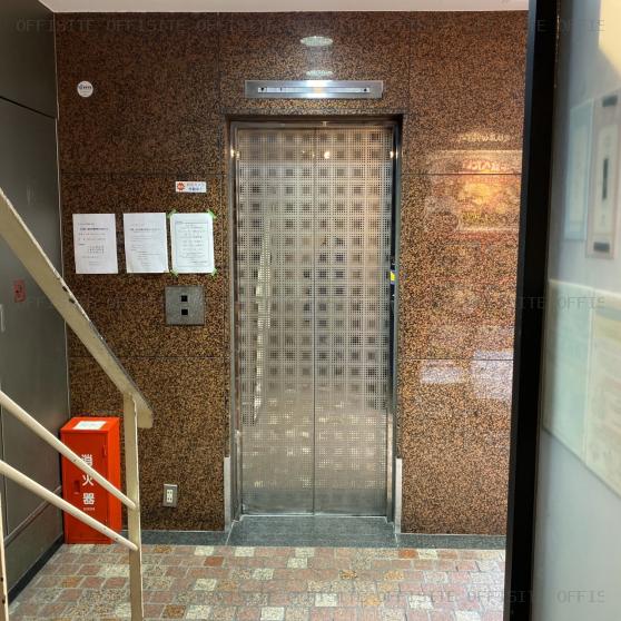岩本ビルのエレベーター