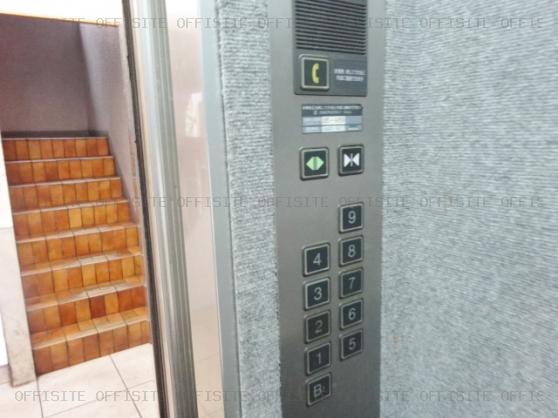 広瀬ビルのエレベーター