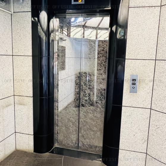 レッチフィールド中野坂上のエレベーター
