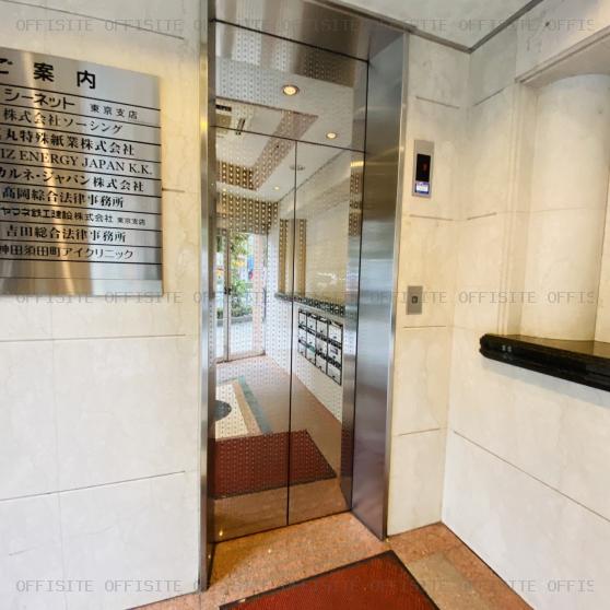 須田町ビルのエレベーター