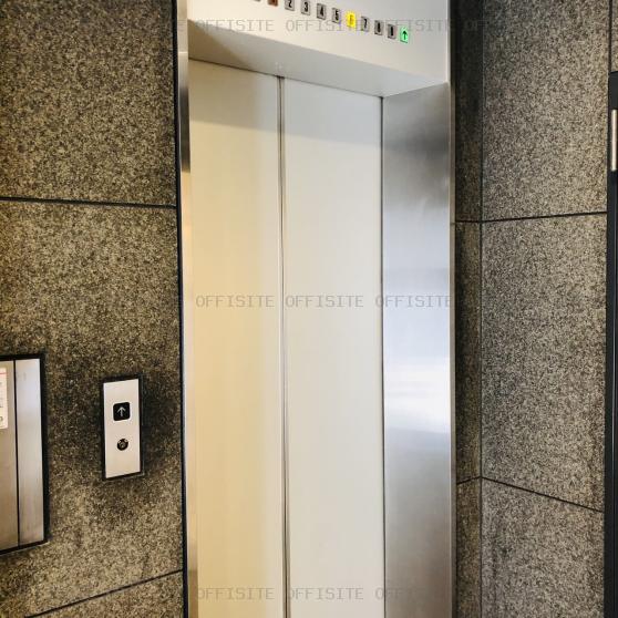 風間ビルのエレベーター