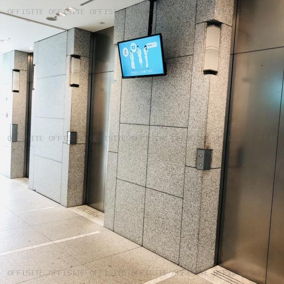 横浜プラザビルのエレベーター