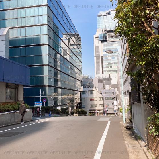 リードシー渋谷道玄坂ビルの前面道路
