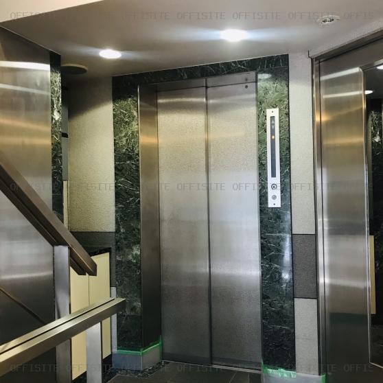 岡山ビルのエレベーター