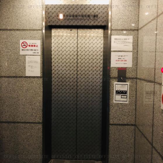 九段靖苑（くだんせいえん）ビルのエレベーター