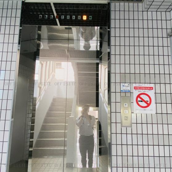 ファンデックス銀座ビルのエレベーター
