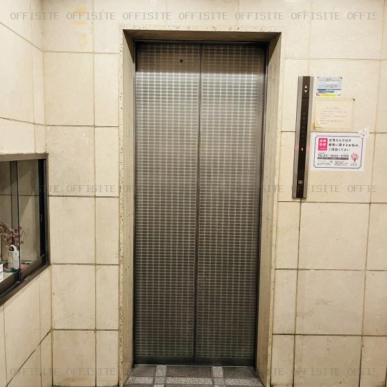淡海ビルのエレベーター