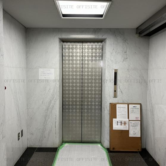 浅田ビルのエレベーター