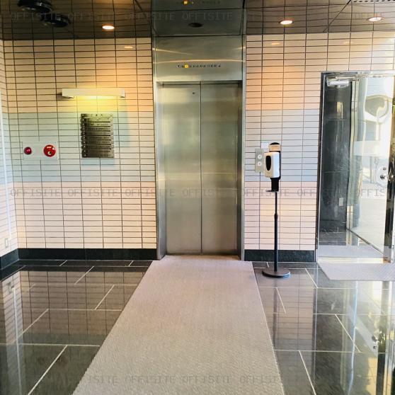 イハラ高輪ビルのエレベーターホール