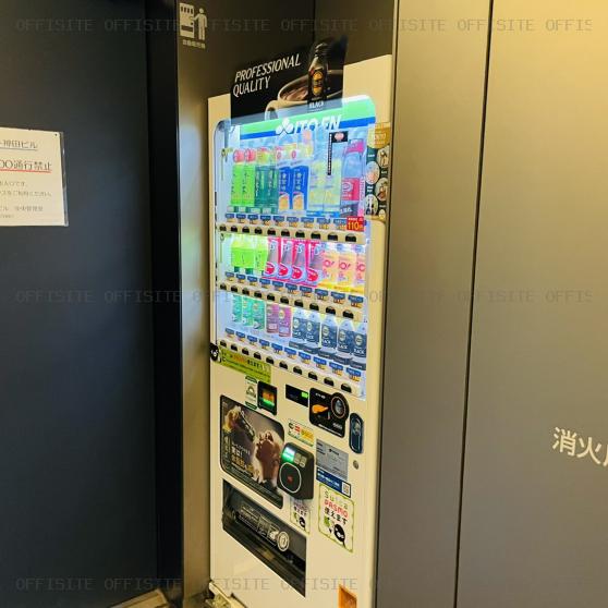 アーバンネット神田ビルの自動販売機