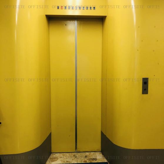 タイムビル３のエレベーター