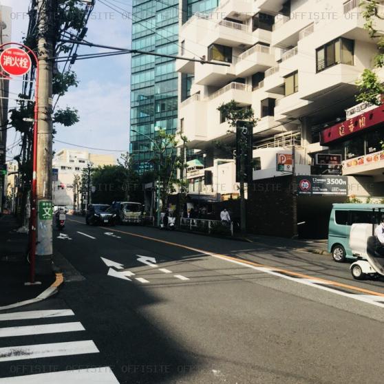 いちご渋谷イーストビルのビル前面道路