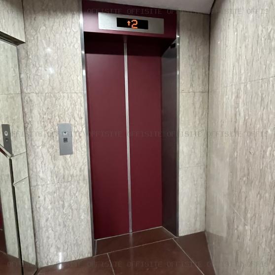 桜台ツーウッズビルのエレベーター