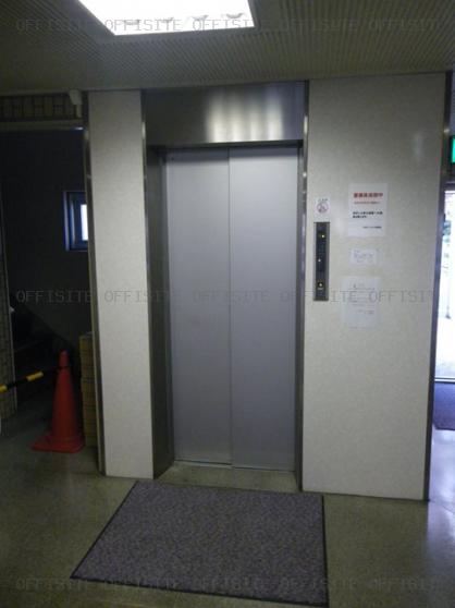 広尾オフィスビルのエレベーター