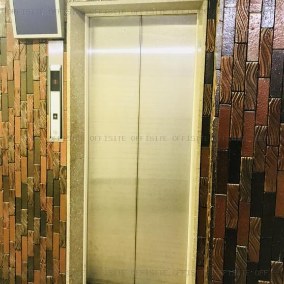 恵比寿リバストーンハイムのエレベーター