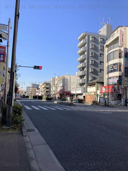 戸井田ビルのビル前面道路