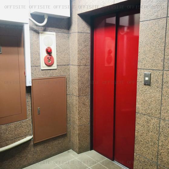 宝栄成子坂ビルのエレベーター