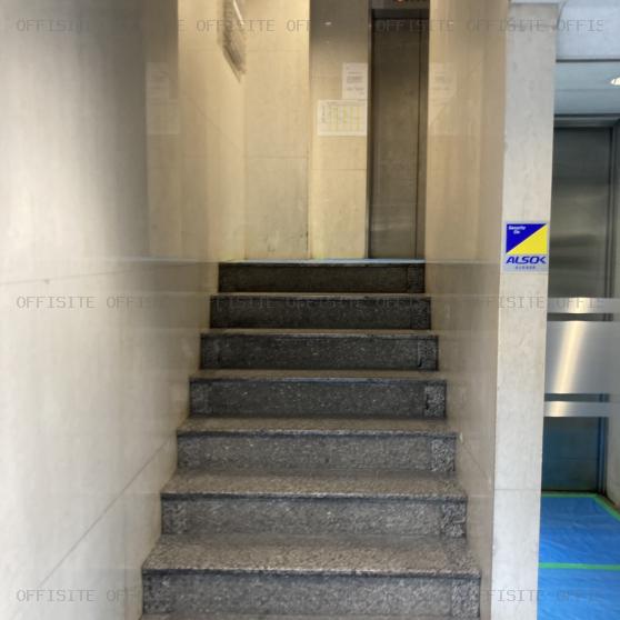 加賀谷ビルの内階段
