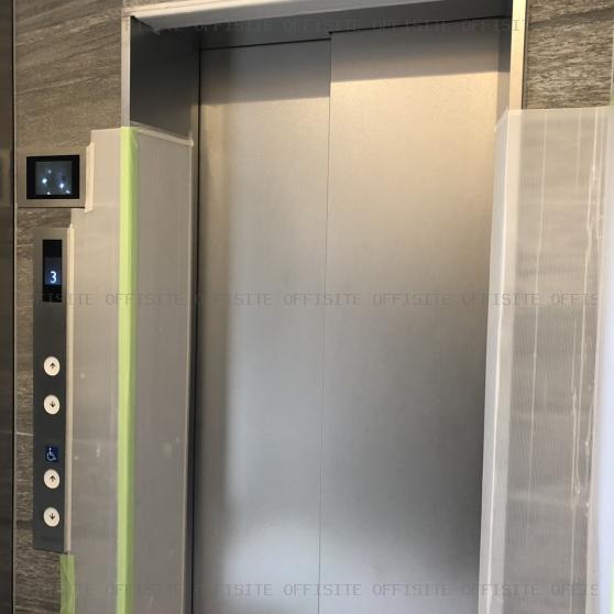 バルビゾン８６のエレベーター