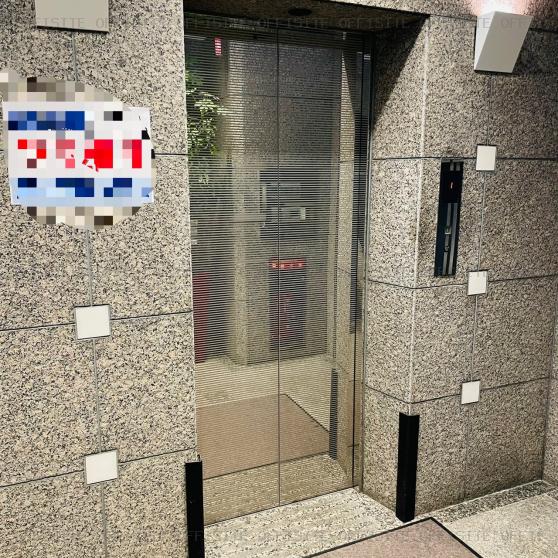 福栄秋葉原ビルのエレベーター