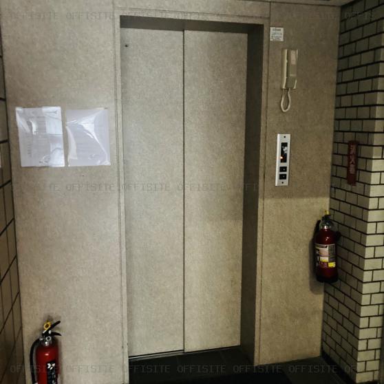 松屋ＡＢＣビルのエレベーター