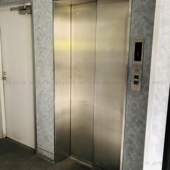 大森ビルのエレベーター