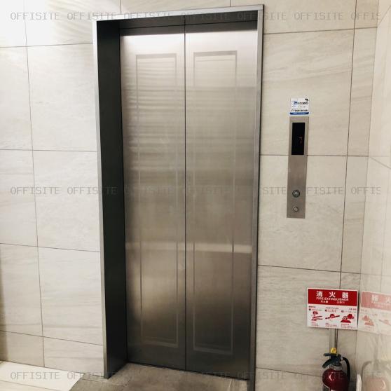 東京凱捷（ガイショウ）ビルのエレベーター