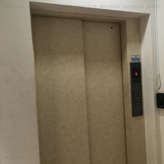 ナズ早稲田レックスのエレベーター