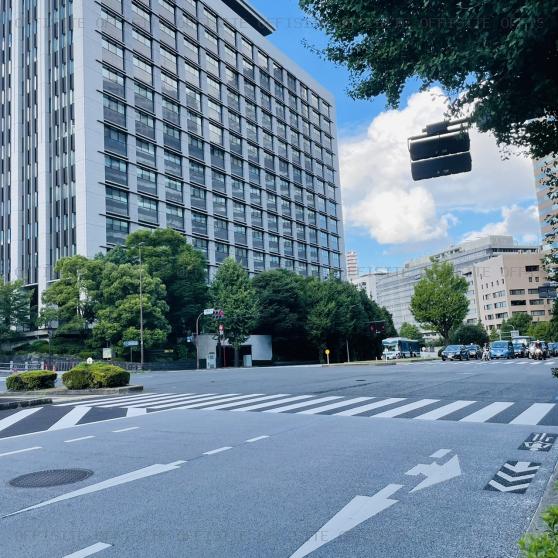 霞が関東急ビル（霞が関ビジネスセンター）のビル前面道路