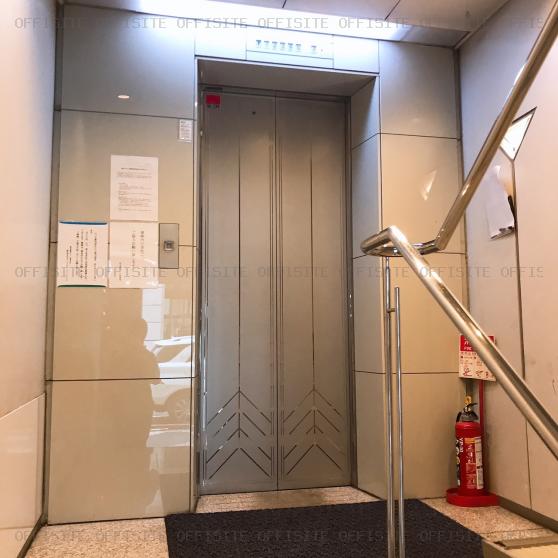 陽光銀座ビルのエレベーター