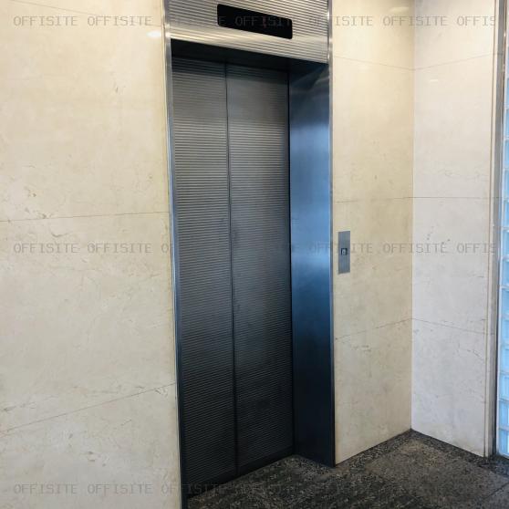浦和システムビルヂングのエレベーター