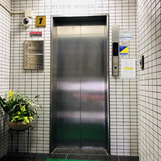 フジカワビルのエレベーター