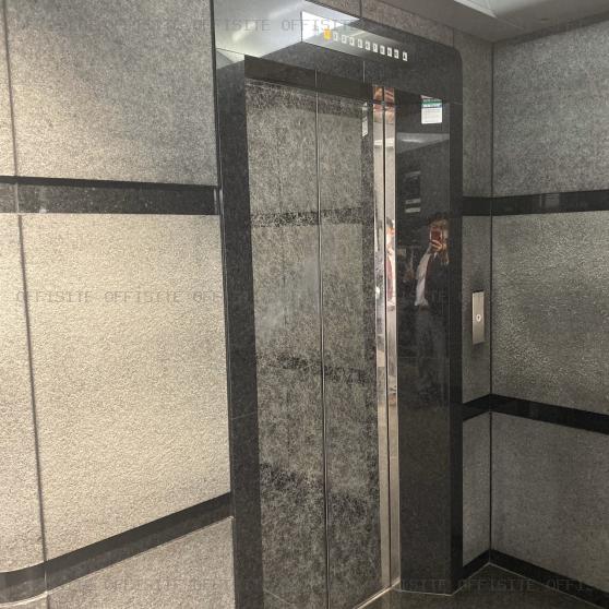 大畠ビルのエレベーター