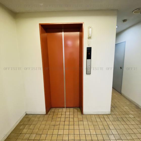 岩本町サニービルのエレベーター