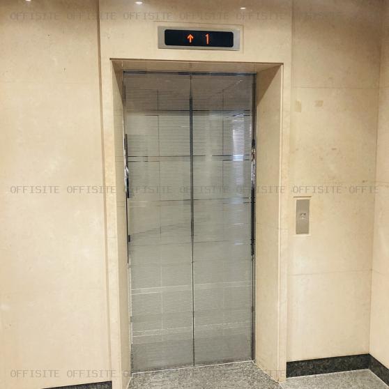 新橋原ビルのエレベーター