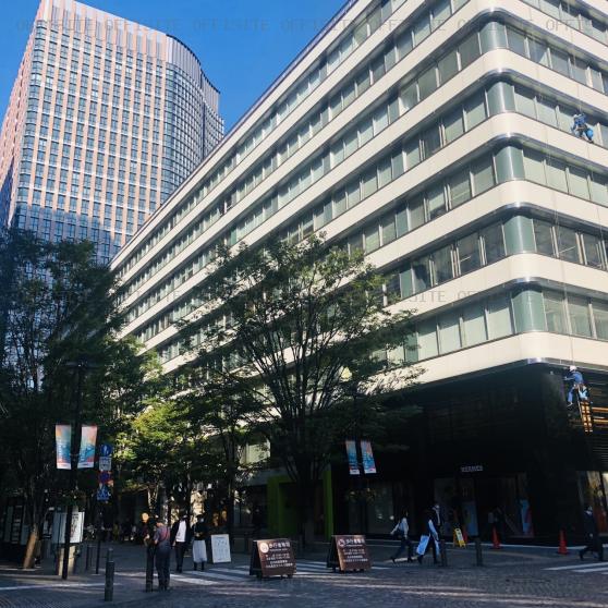 新東京ビルの外観