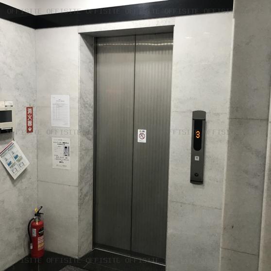 原町ビルのエレベーター