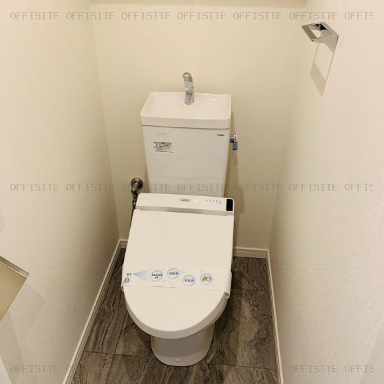セレニティー原宿の101号室 トイレ
