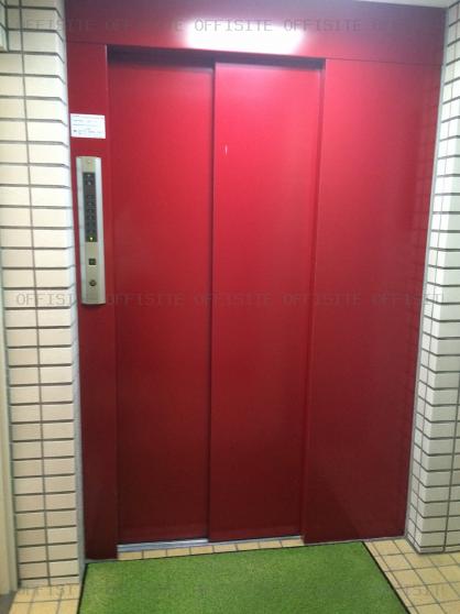 石川ビルのエレベーター