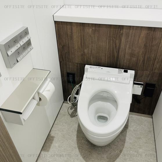 上野６丁目ＭＭビルの基準階 トイレ