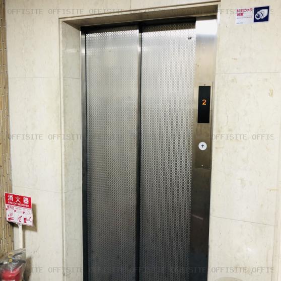 矢口ビルのエレベーター