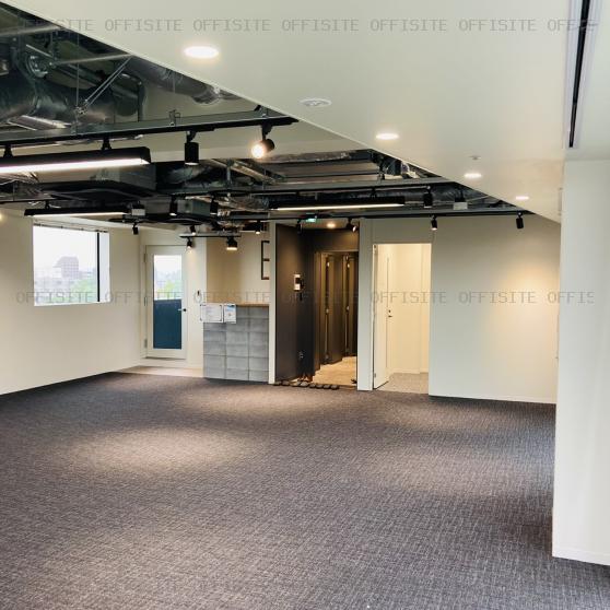 市ヶ谷科学技術イノベーションセンタービルの12階 室内