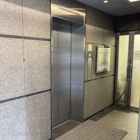 桜ヶ丘平井ビルのエレベーター