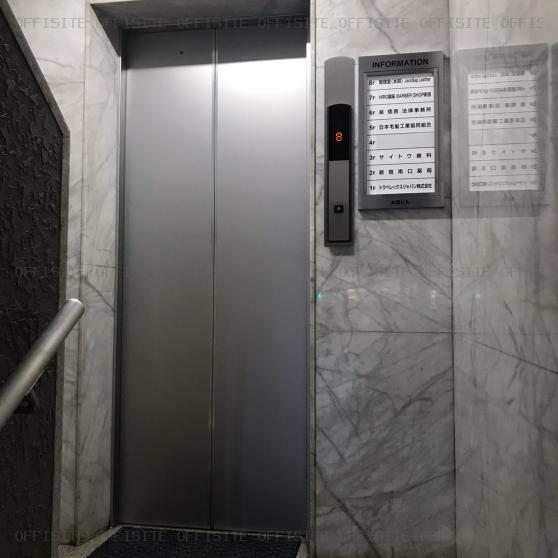 本間ビルのエレベーター
