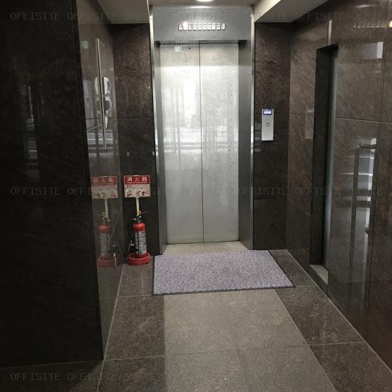 中村ビルのエレベーター