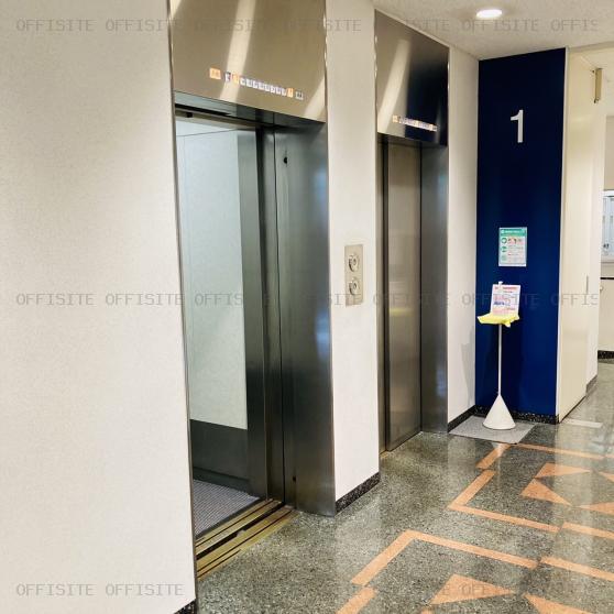 立川三菱ビルのエレベーター