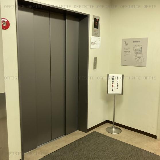 ＪＰＲ千葉ビルの貨物用エレベーター